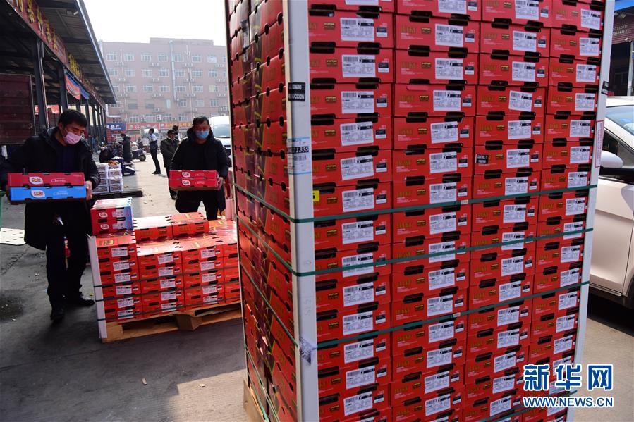 （聚焦疫情防控·圖文互動(dòng)）（2）吃的東西充足，做點(diǎn)花樣菜吧！——中部地區(qū)最大農(nóng)產(chǎn)品批發(fā)市場見聞 