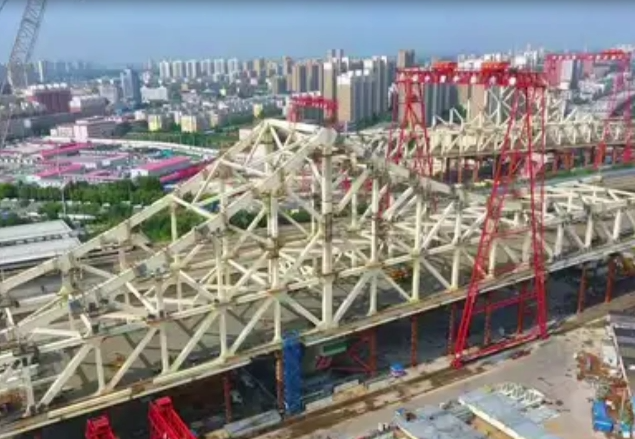 廊視頻丨光明道鐵路上跨橋預(yù)計今年11月底具備通車條件