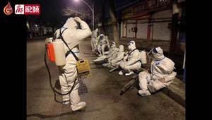 廊視頻｜淚目，抗疫志愿者用特殊方式送別親人